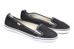 Vans kvd black and white canvas slip ons