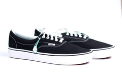 VANS  ERA Sneakers For Men  (White, Black)