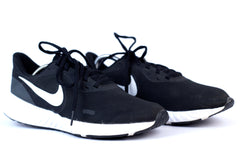 NIKE  Revolution 5 Running Shoes For Men  (Black)