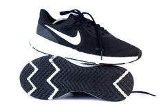 NIKE  Revolution 5 Running Shoes For Men  (Black)