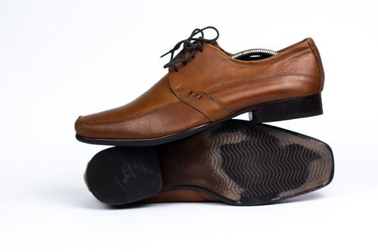 Pointed-toe leather shoes men, genuine leather British simple lace-up business suit men's shoes