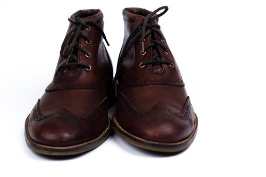 dez le vôtre Bottes cheville en cuir Cole Haan Liam Chukka II bout d'aile marron Brogue C11053 taille 8M