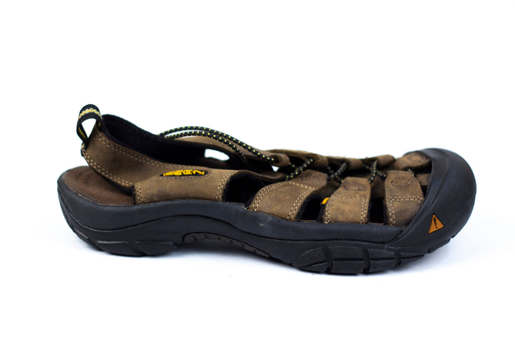 KEEN 1001870 Mens Newport Sandals Bison Brown